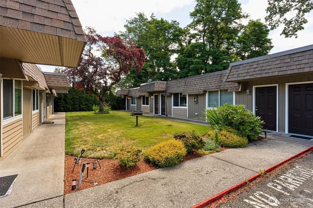 Property photo for 9811 Whitman Avenue SW #17, Lakewood