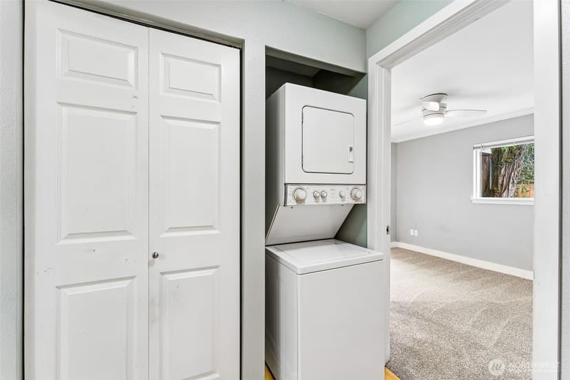 Property photo for 9811 Whitman Avenue SW #17, Lakewood photo 10
