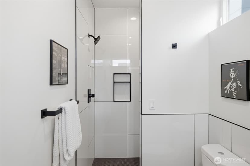 Property photo for 4517 35th Avenue S #A, Seattle photo 22