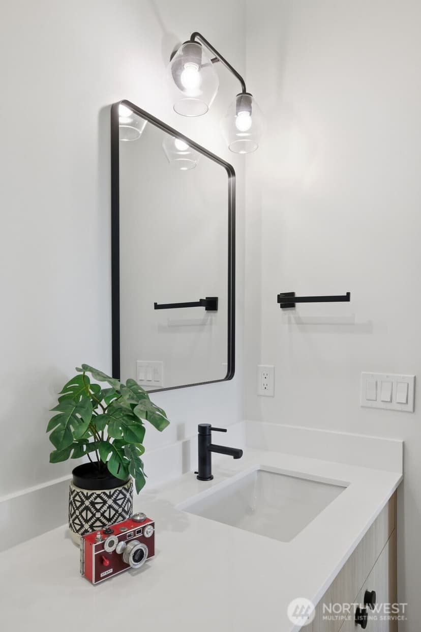 Property photo for 4517 35th Avenue S #A, Seattle photo 14