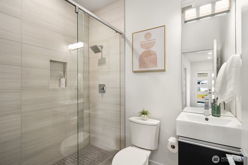 Property photo for 1729 34th Avenue, Seattle photo 13