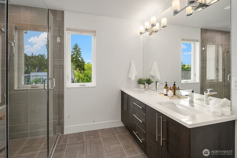 Property photo for 1729 34th Avenue, Seattle photo 19