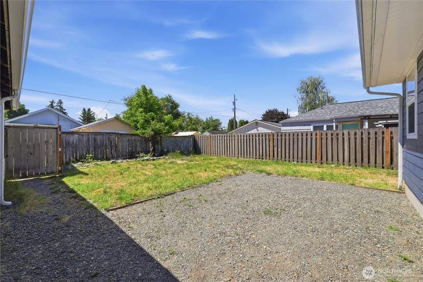 Property photo for 622 6th Street SE, Auburn photo 17