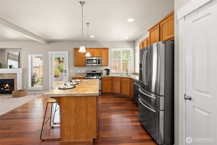 Property photo for 6366 Juanita Circle NE, Bremerton photo 11
