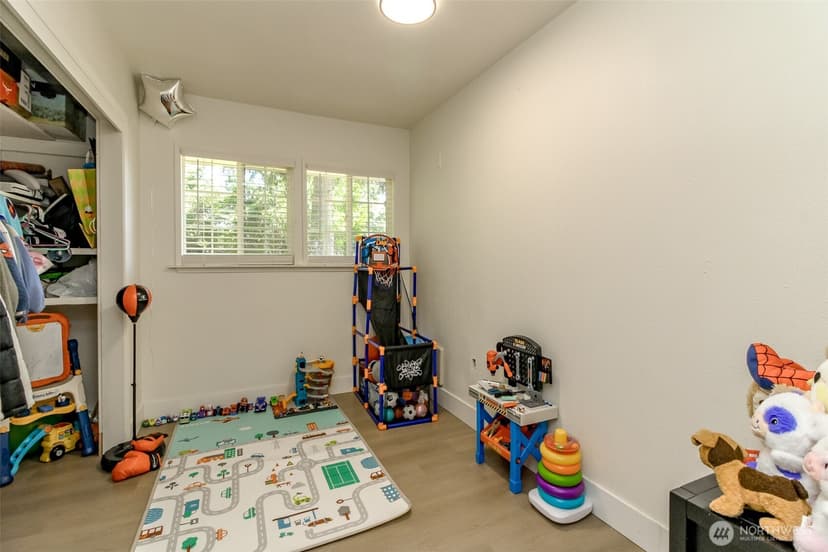Property photo for 12524 Bingham Avenue E, Tacoma photo 27