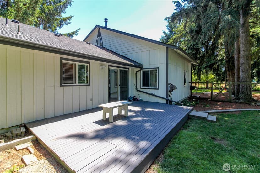 Property photo for 12524 Bingham Avenue E, Tacoma photo 28