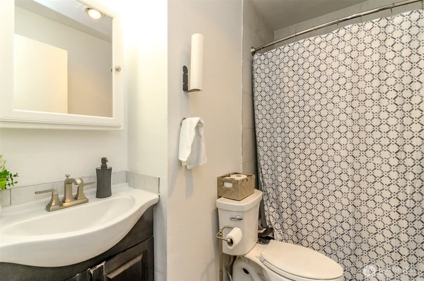 Property photo for 12524 Bingham Avenue E, Tacoma photo 24