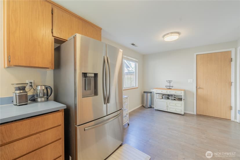 Property photo for 13810 56th Drive SE, Everett photo 16