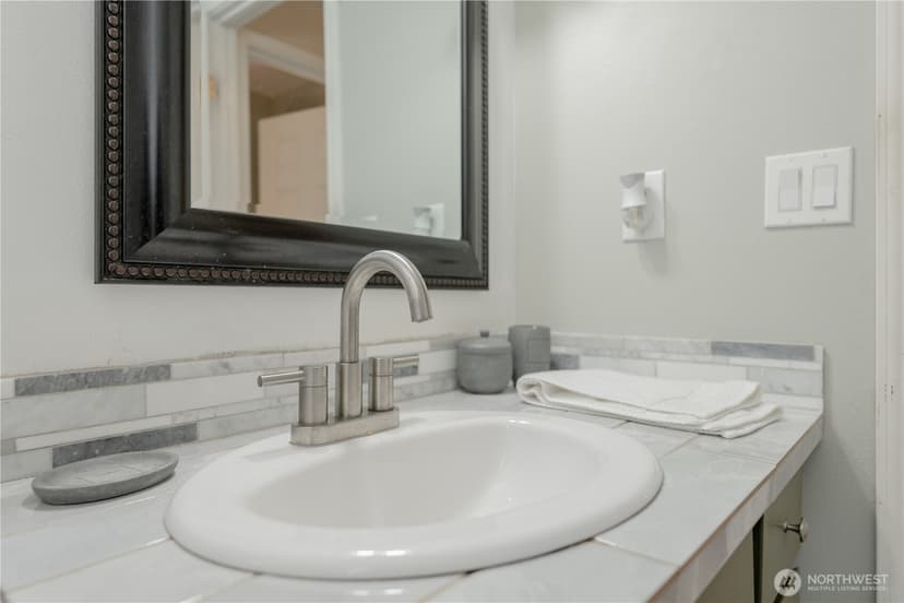 Property photo for 13810 56th Drive SE, Everett photo 25