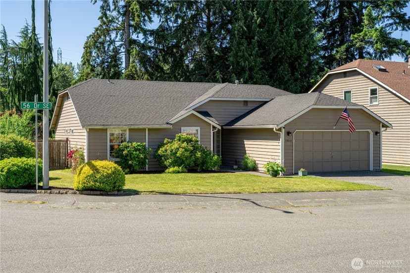 Property photo for 13810 56th Drive SE, Everett photo 3