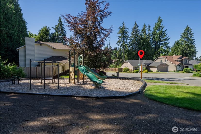Property photo for 13810 56th Drive SE, Everett photo 33