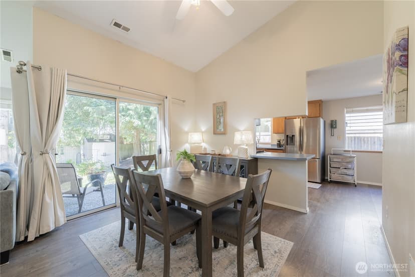 Property photo for 13810 56th Drive SE, Everett photo 11