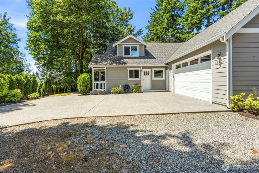 Property photo for 12309 80th Avenue NE, Kirkland photo 2