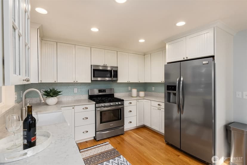 Property photo for 1020 NE Holm Court, Poulsbo photo 11