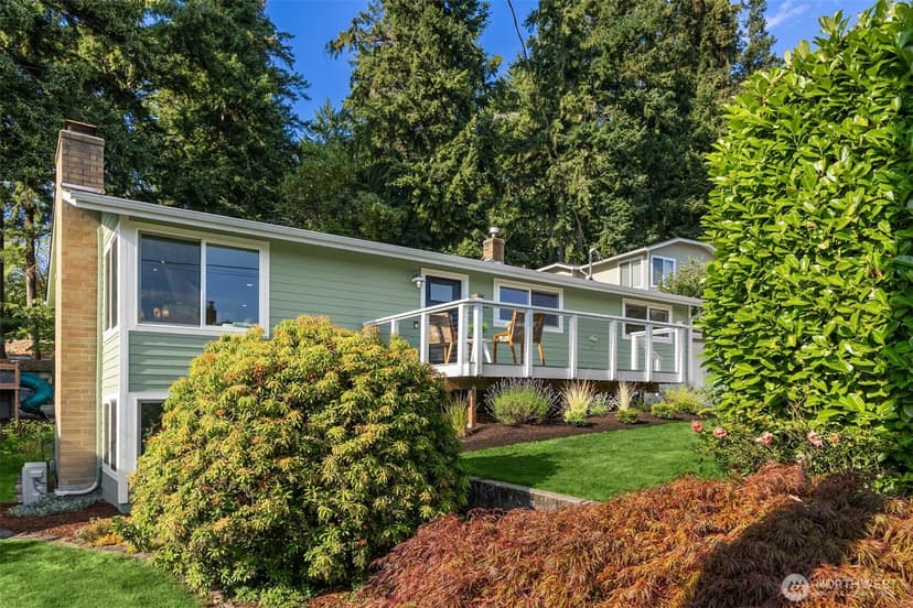 Property photo for 1020 NE Holm Court, Poulsbo
