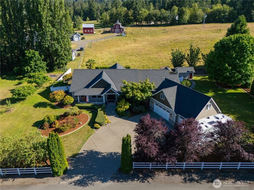 Property photo for 5604 33rd Street Ct NW, Gig Harbor photo 2