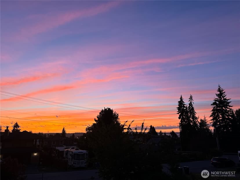 Property photo for 4917 Ocean Avenue, Everett photo 22