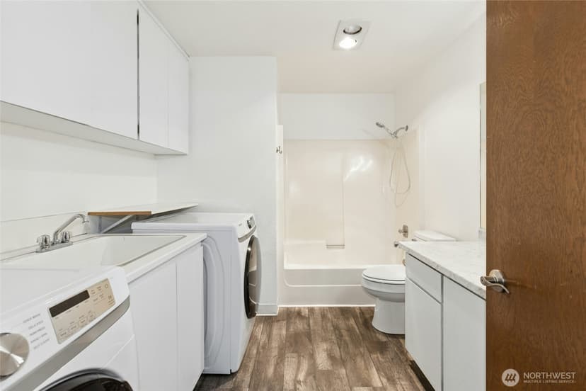 Property photo for 4917 Ocean Avenue, Everett photo 15
