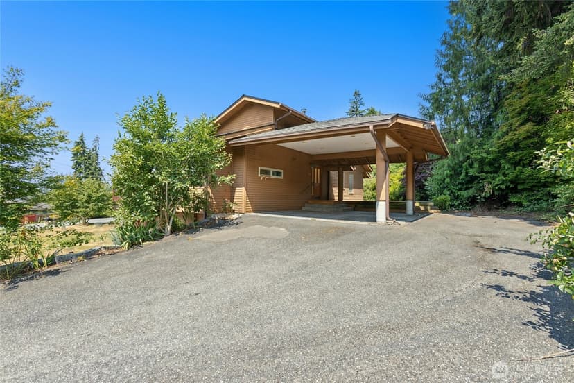 Property photo for 4917 Ocean Avenue, Everett photo 7