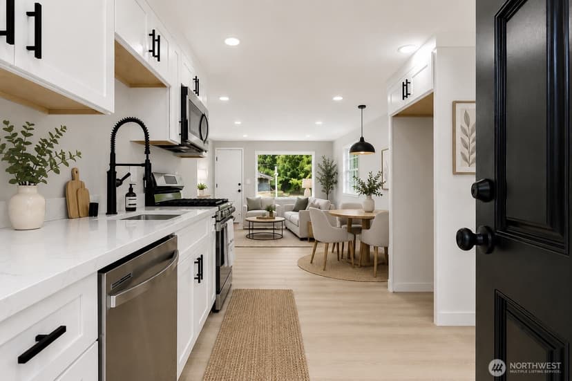 Property photo for 14402 Washington Avenue SW #4, Lakewood photo 3
