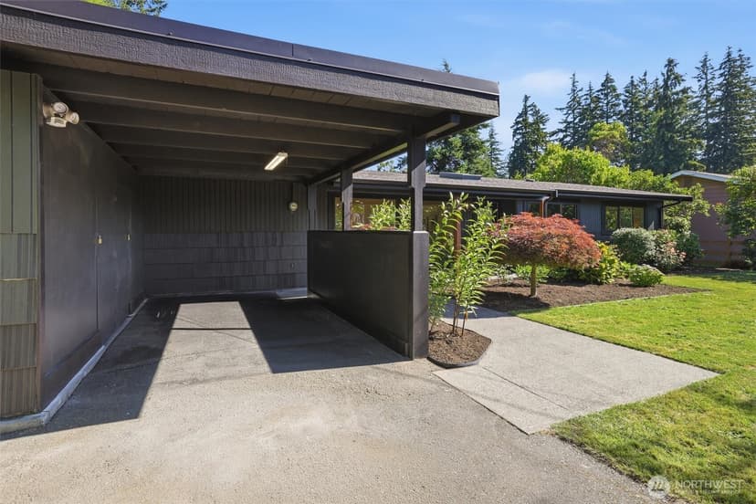 Property photo for 9701 226th Place SW, Edmonds photo 4