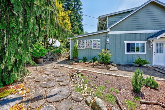 Property photo for 1071 Swanson Way NE, Poulsbo photo 3