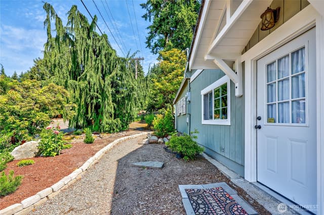 Property photo for 1071 Swanson Way NE, Poulsbo photo 4