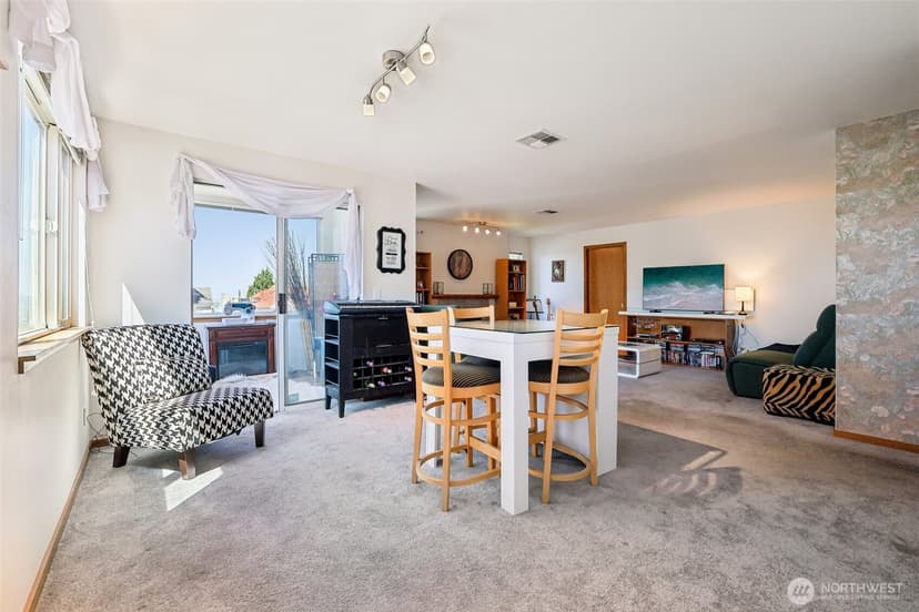Property photo for 1312 S Massachusetts Street #301, Seattle photo 11