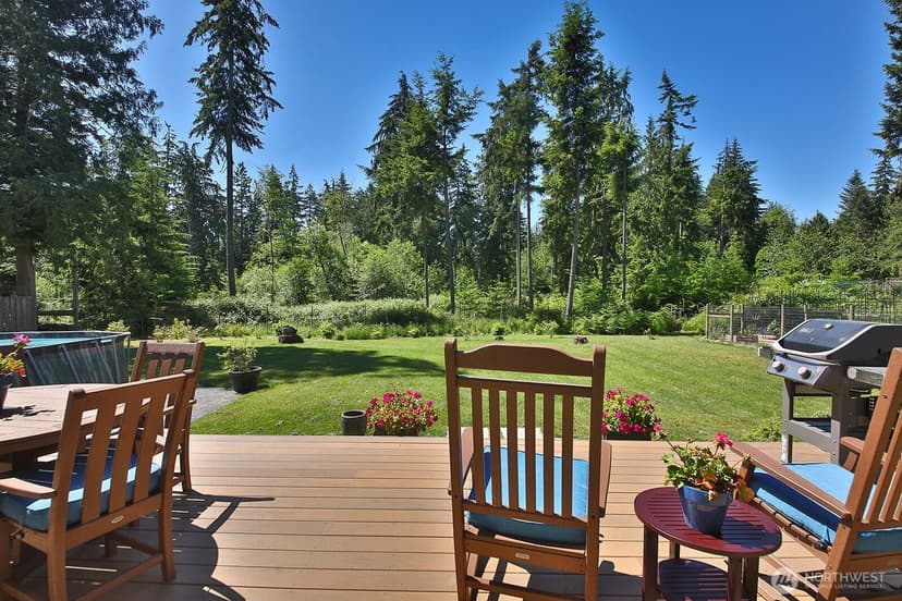 Property photo for 6545 Cultus Bay Road, Clinton photo 8