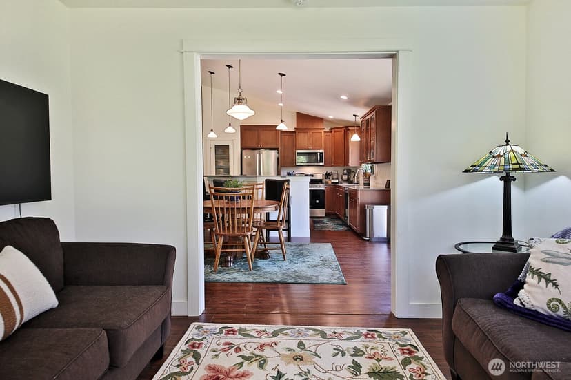 Property photo for 6545 Cultus Bay Road, Clinton photo 17