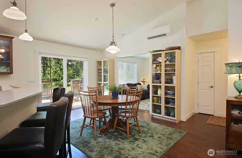 Property photo for 6545 Cultus Bay Road, Clinton photo 15