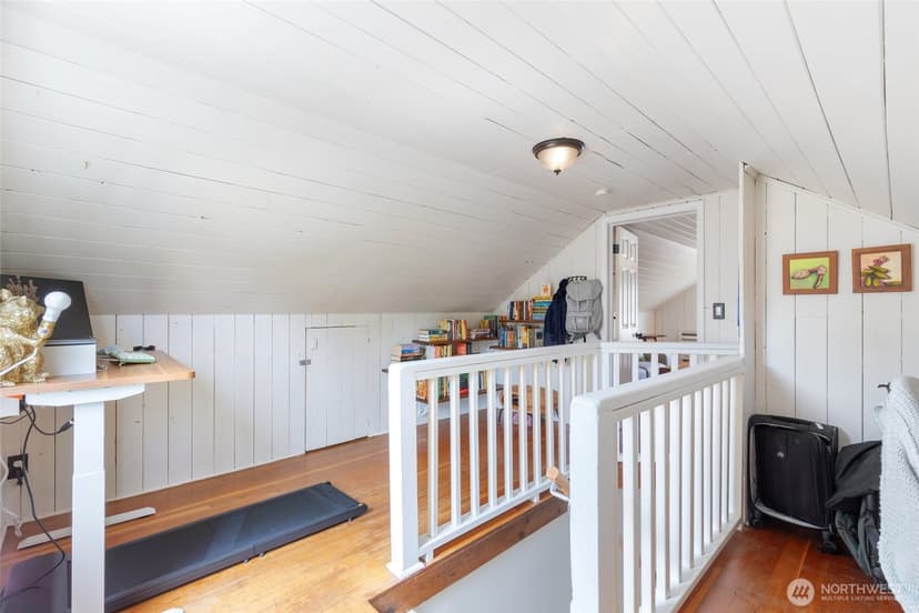 Property photo for 9440 35th Avenue SW, Seattle photo 15