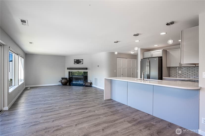 Property photo for 808 W Manson Highway #B202, Chelan photo 11