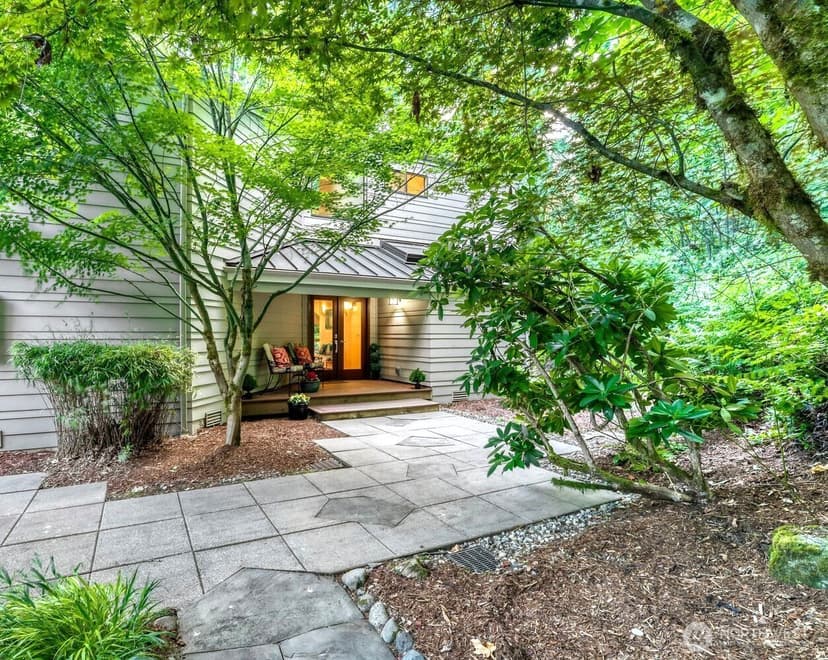 Property photo for 13020 Squak Mountain Road SE, Issaquah photo 36