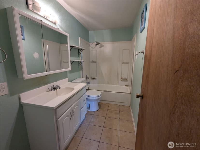 Property photo for 18517 96th Avenue NW, Stanwood photo 22