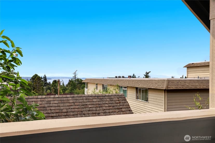 Property photo for 7114 California Avenue SW #A, Seattle photo 14