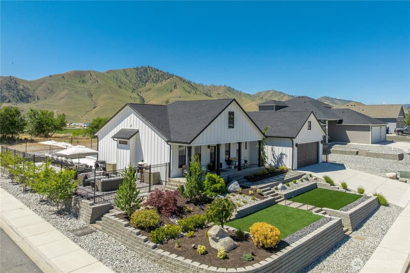 Property photo for 1118 Sunset Lane, Chelan photo 2