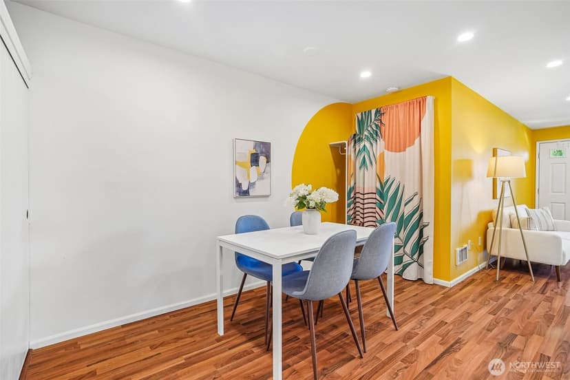 Property photo for 901 5th Avenue N #107, Seattle photo 6