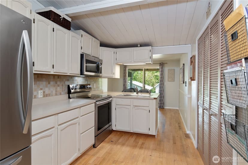 Property photo for 4039 SE Harriet Street, Port Orchard photo 5
