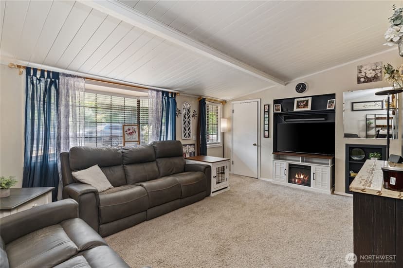 Property photo for 4039 SE Harriet Street, Port Orchard photo 15