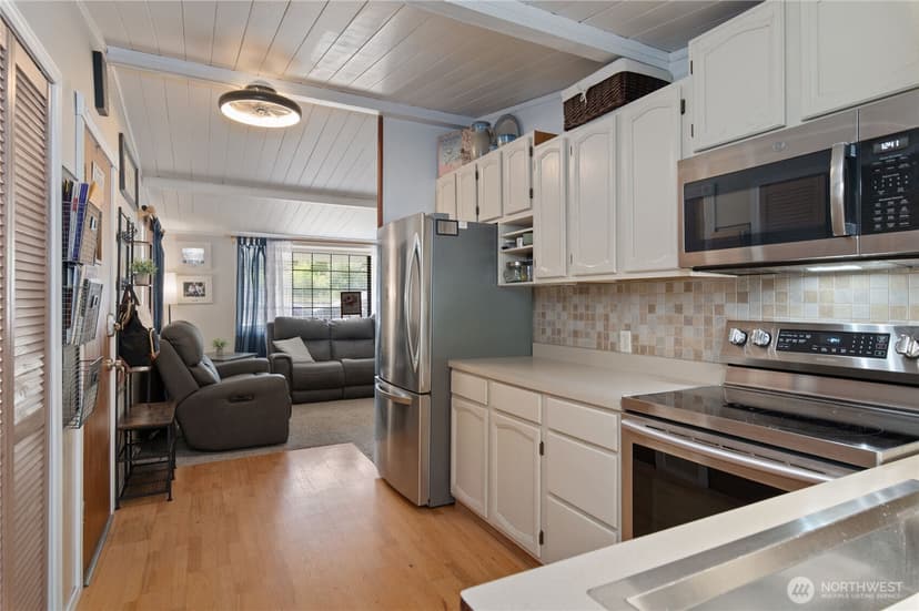 Property photo for 4039 SE Harriet Street, Port Orchard photo 13
