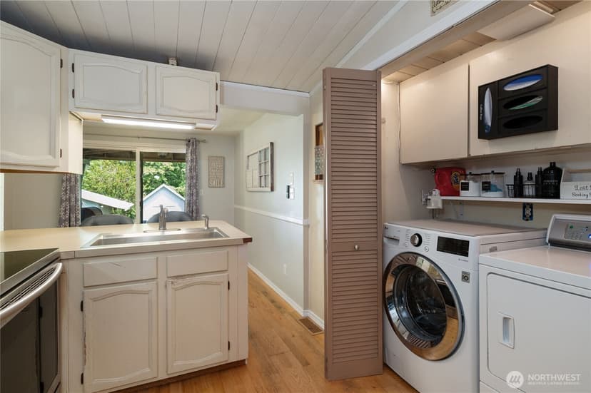 Property photo for 4039 SE Harriet Street, Port Orchard photo 8