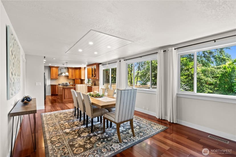 Property photo for 19218 91st Avenue NE, Bothell photo 10