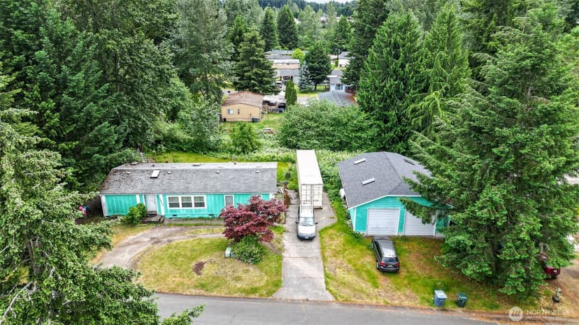 Property photo for 12112 125th Street Ct E, Puyallup photo 2