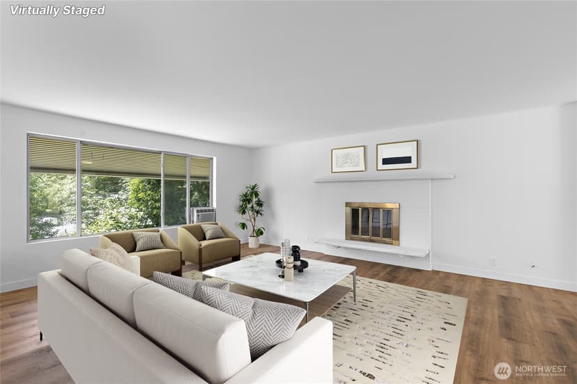 Property photo for 230 105th Avenue SE, Bellevue photo 2