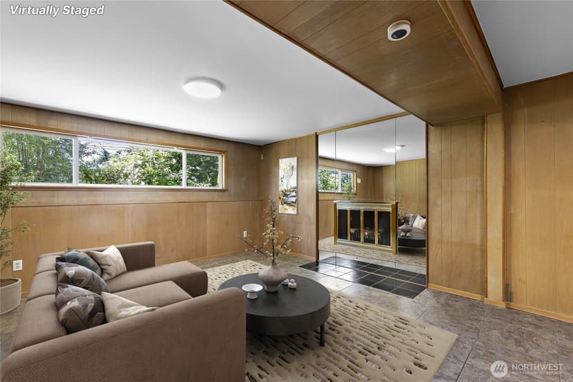 Property photo for 230 105th Avenue SE, Bellevue photo 15