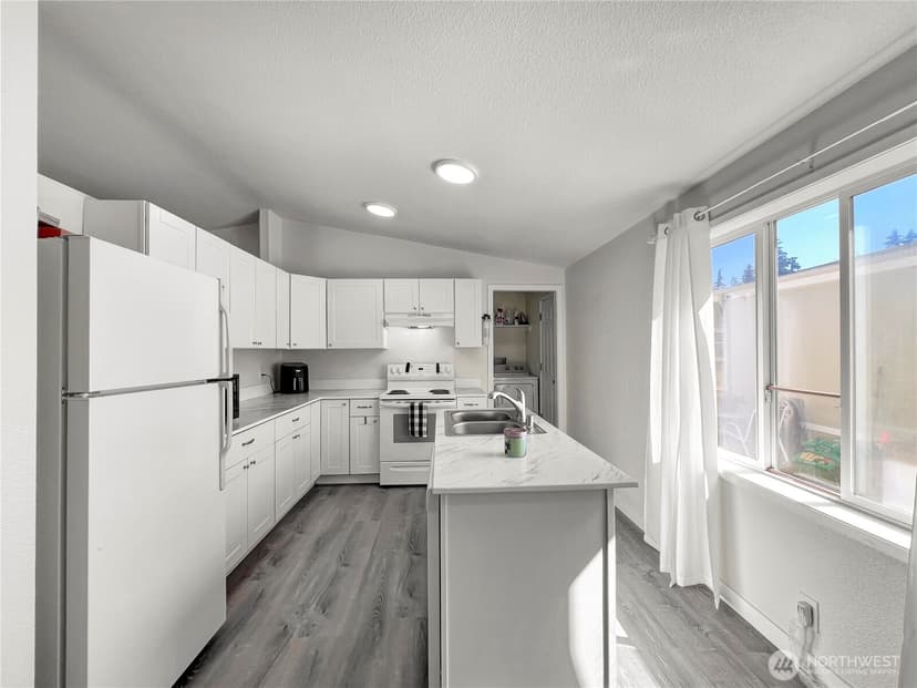 Property photo for 10511 137th Street E #16, Puyallup photo 10