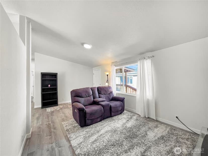 Property photo for 10511 137th Street E #16, Puyallup photo 6