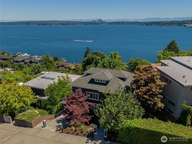 Property photo for 1124 Lake Washington Boulevard S, Seattle photo 2