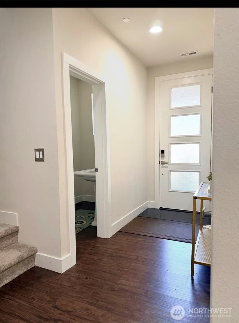 Property photo for 14 153rd Street SW, Lynnwood photo 4